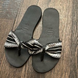 Havaianas sandal size 7